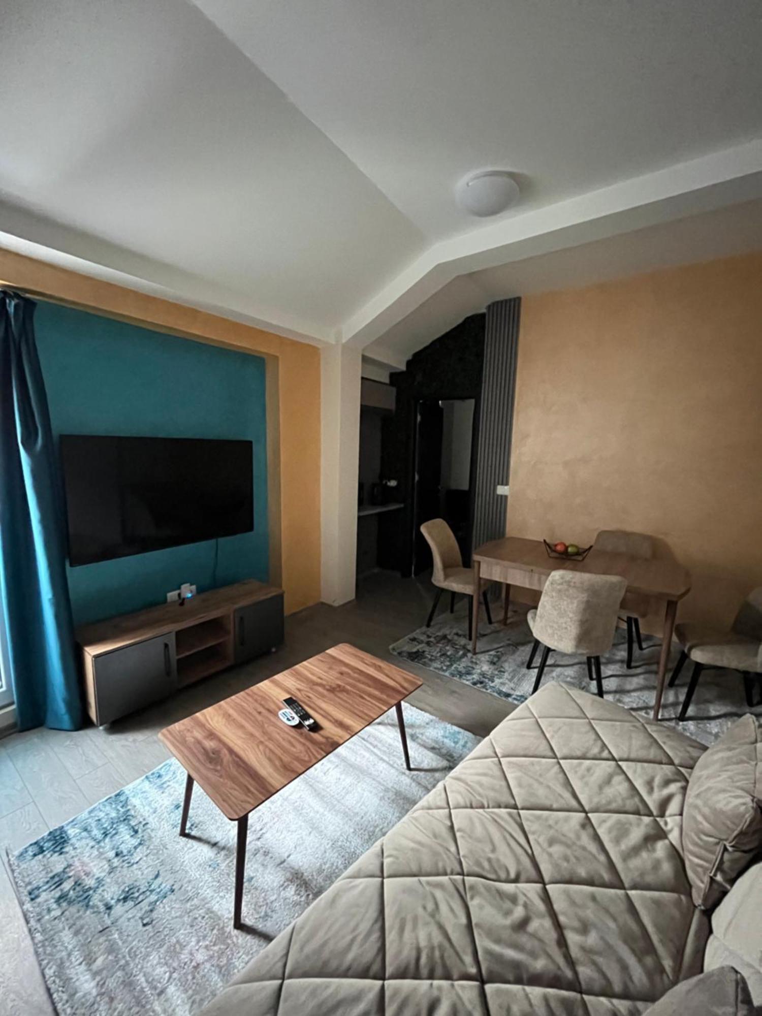Square Vanilla Apartments Skopje Bagian luar foto