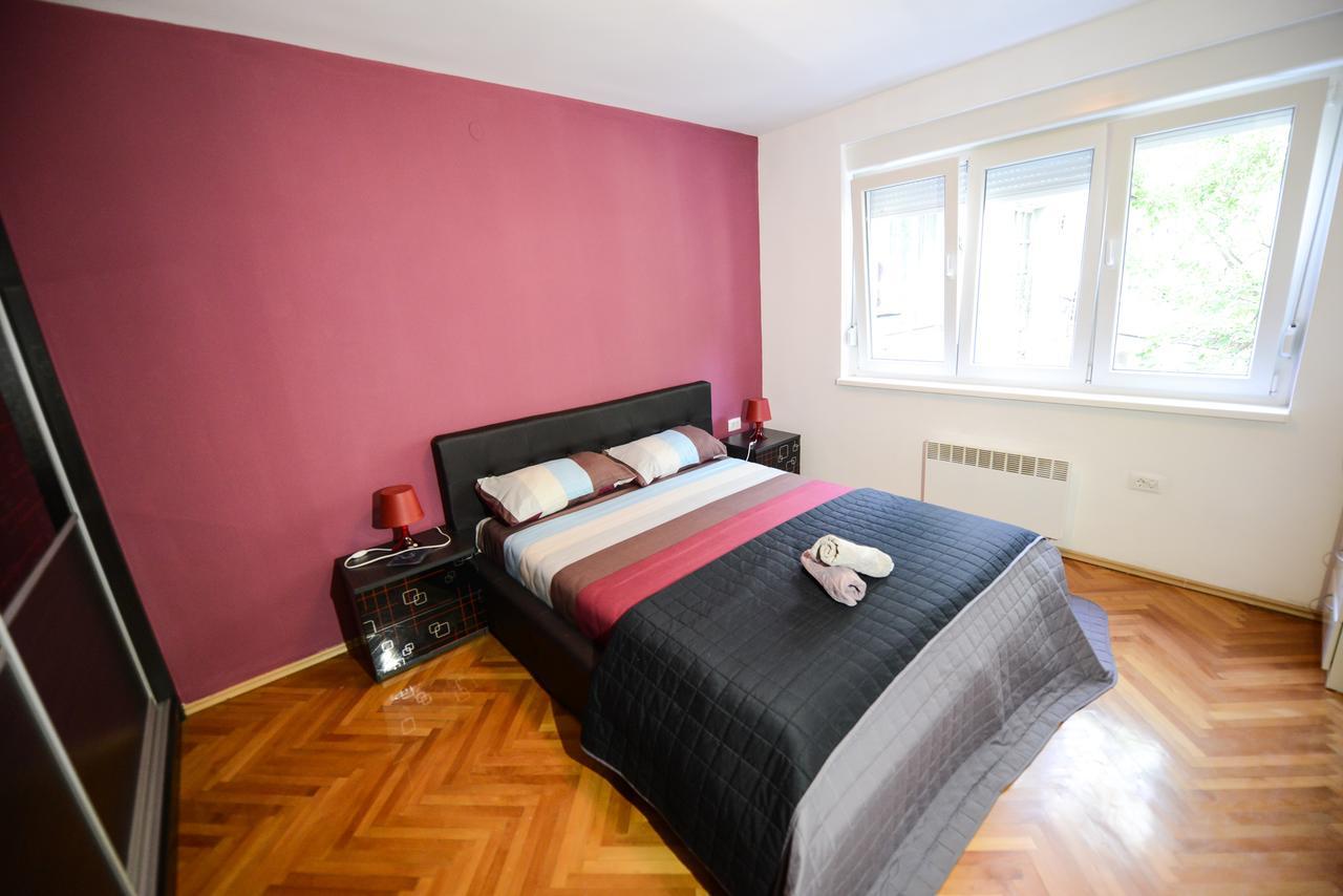 Square Vanilla Apartments Skopje Bagian luar foto
