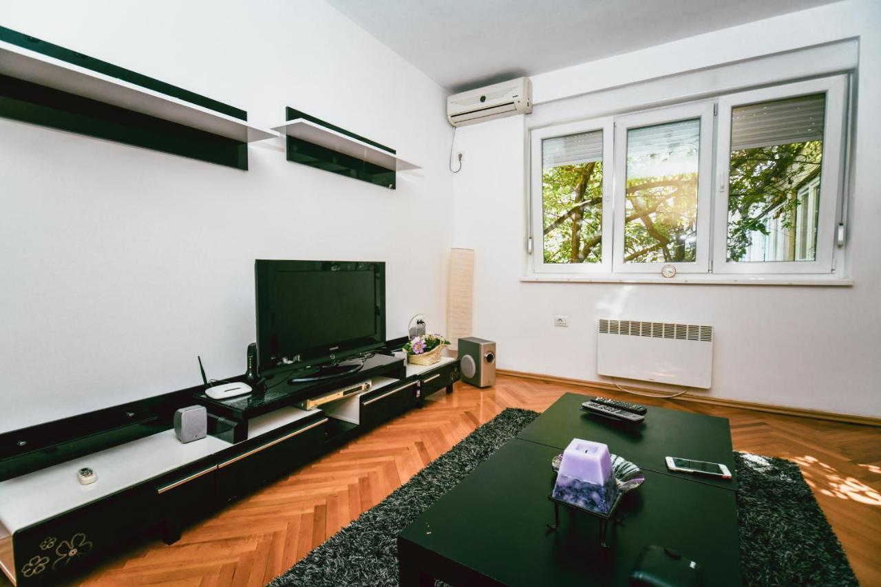 Square Vanilla Apartments Skopje Bagian luar foto