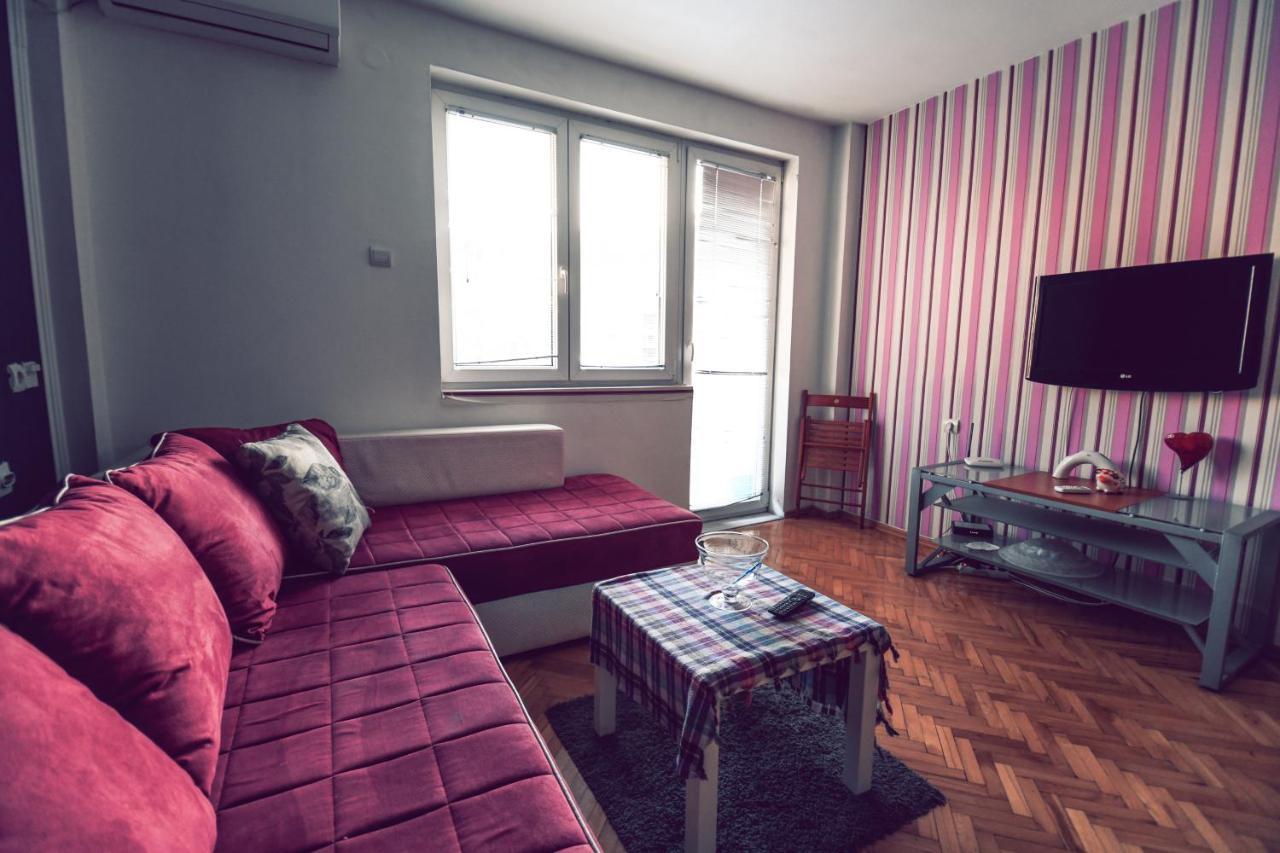 Square Vanilla Apartments Skopje Bagian luar foto